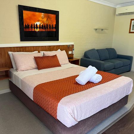 Winchester Motel Moree Bagian luar foto