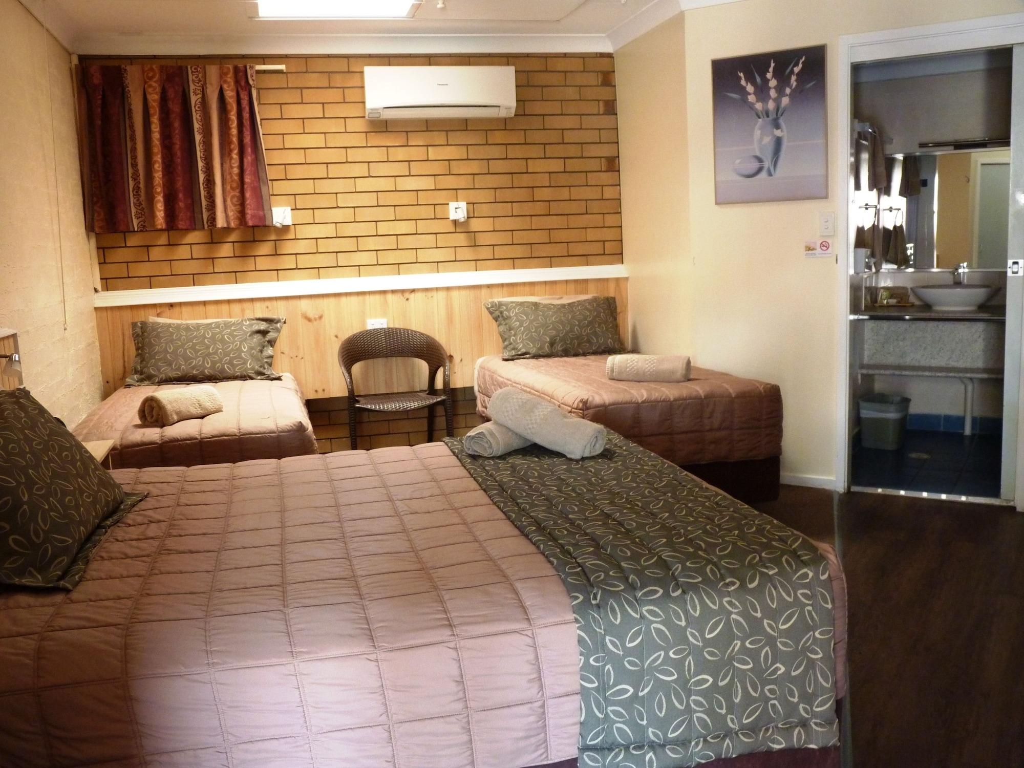 Winchester Motel Moree Bagian luar foto