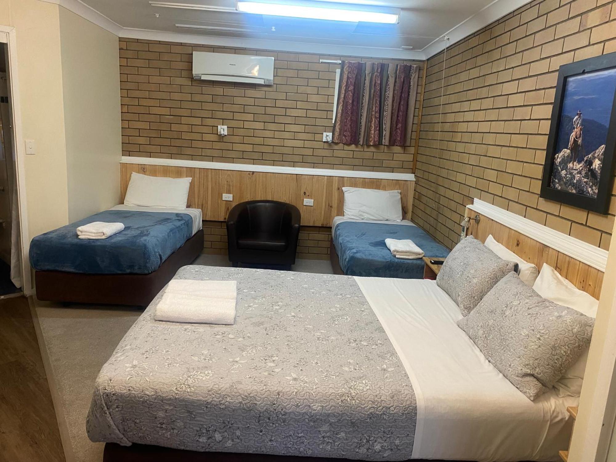 Winchester Motel Moree Bagian luar foto