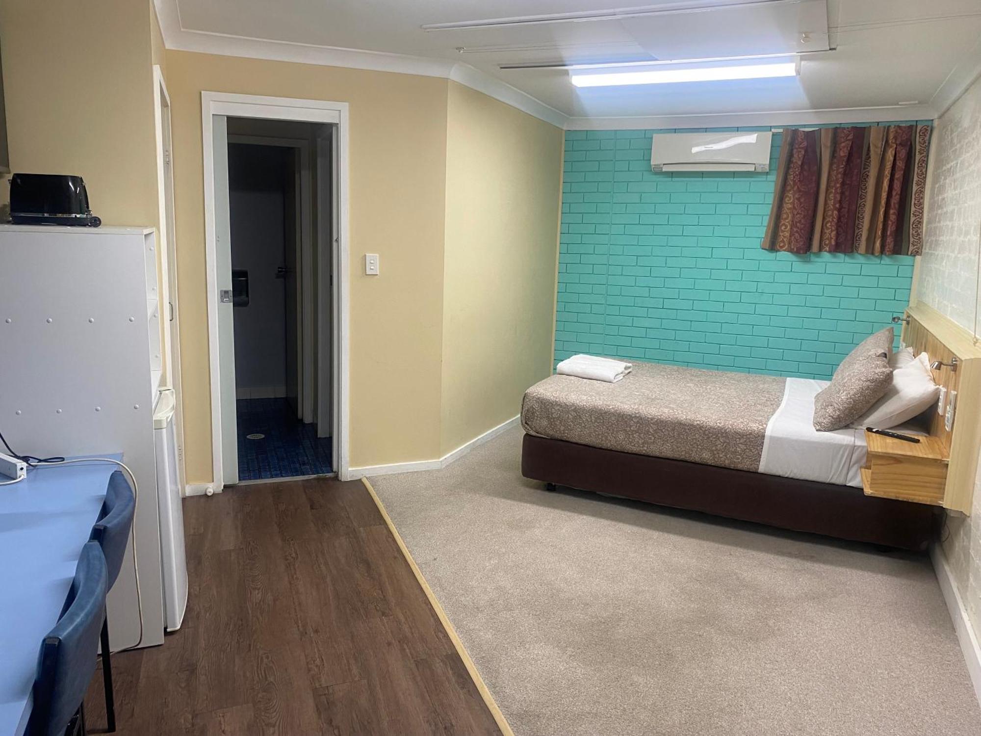 Winchester Motel Moree Bagian luar foto
