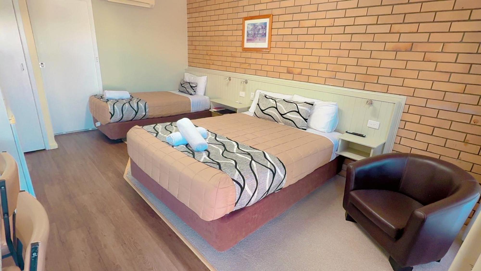 Winchester Motel Moree Bagian luar foto