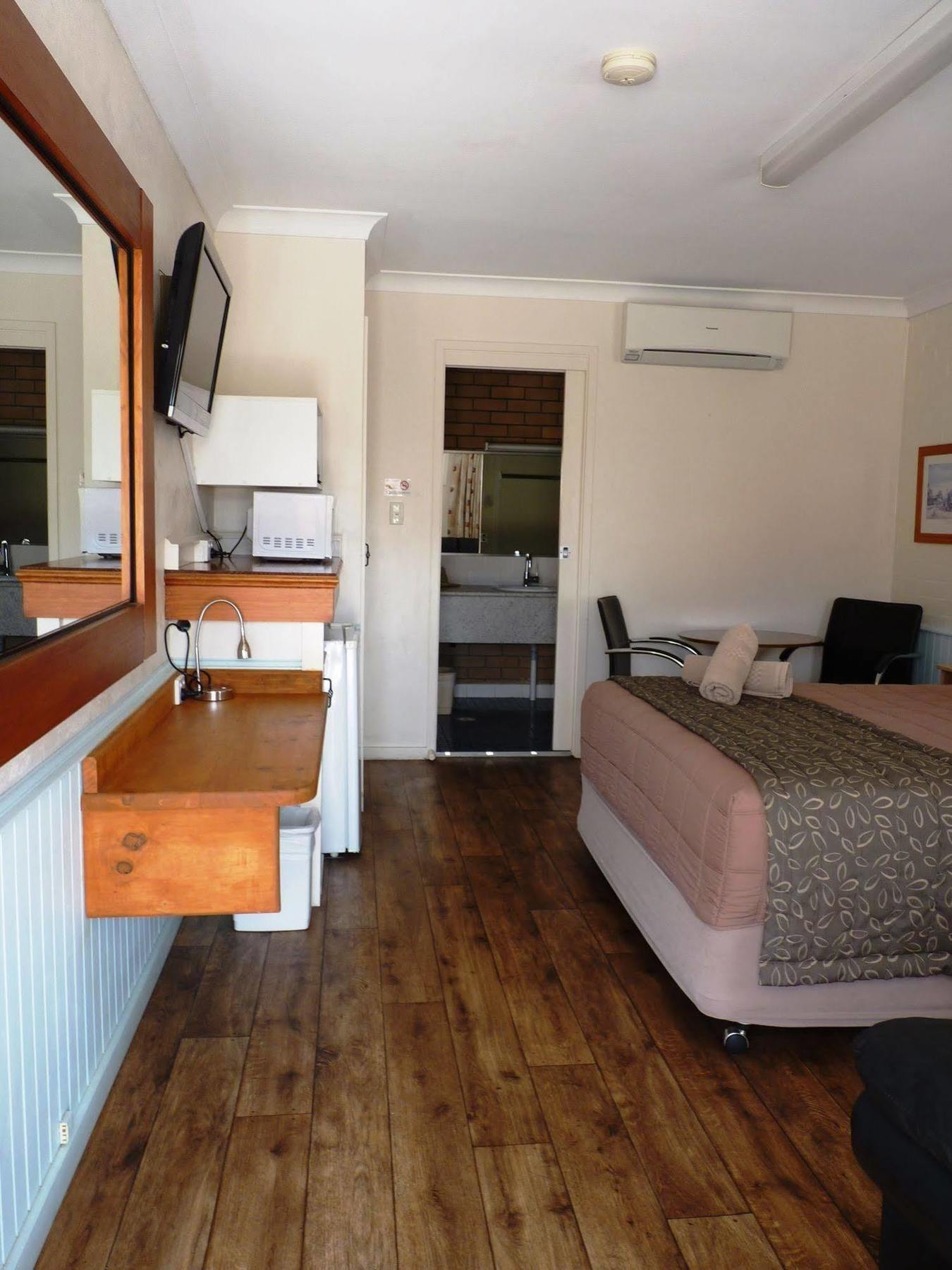 Winchester Motel Moree Bagian luar foto
